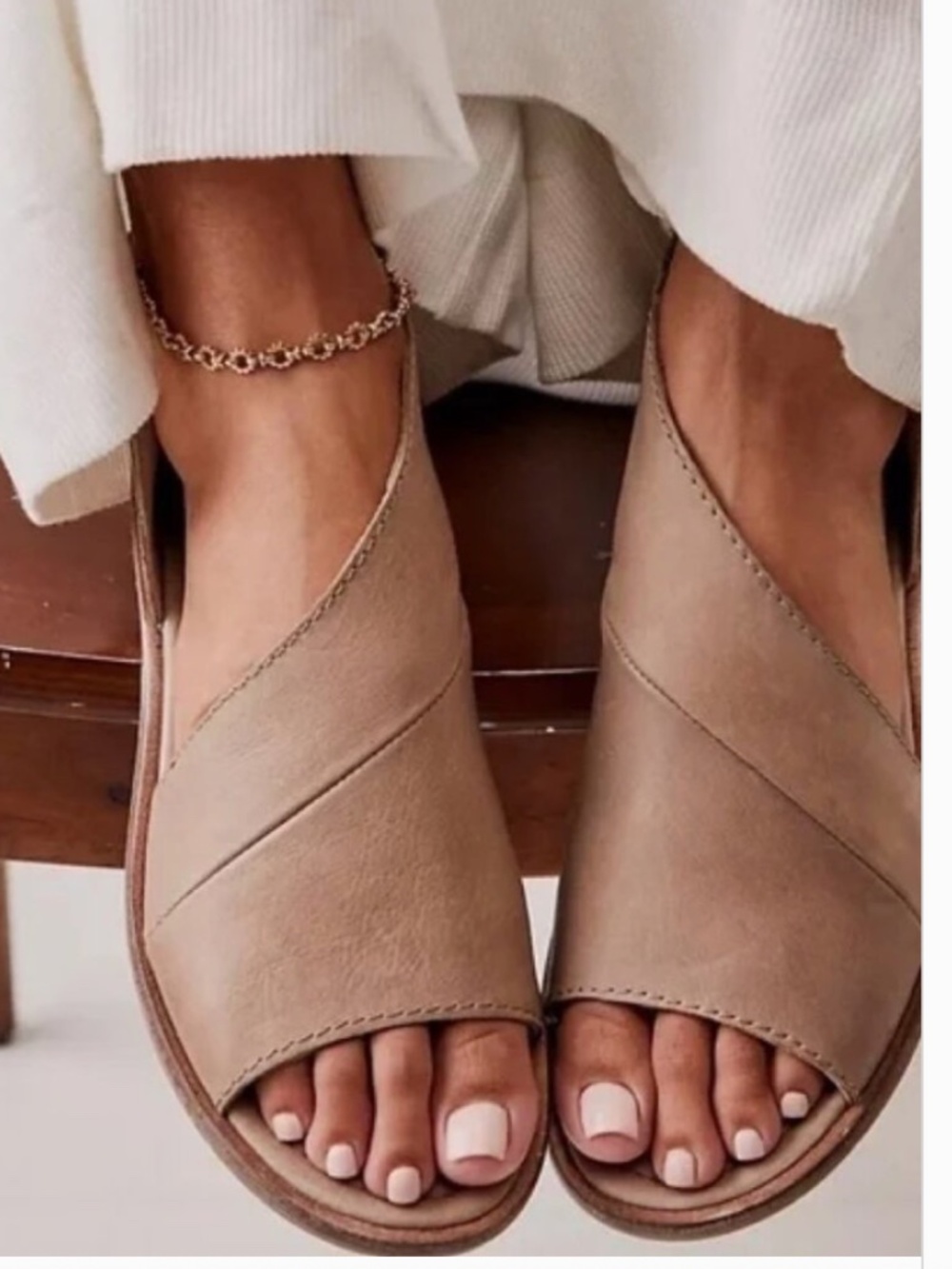 Free People Mont Blanc Asymmetrical Sandal Dove Grey Taupe Size 37.5 US 7-7.5 - Picture 2 of 12